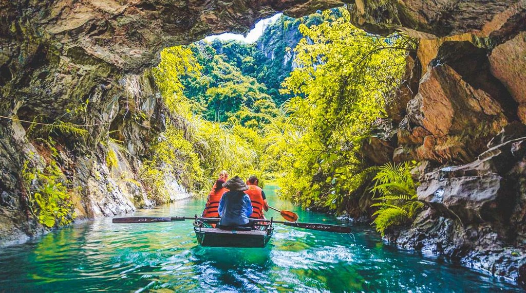 Tour 2N1D I Tham quan Hoa Lư - Tràng An - Hang Múa - Bích Động - Thung Nham và Nghỉ dưỡng tại Trang An Heritage Garden I Ninh Bình